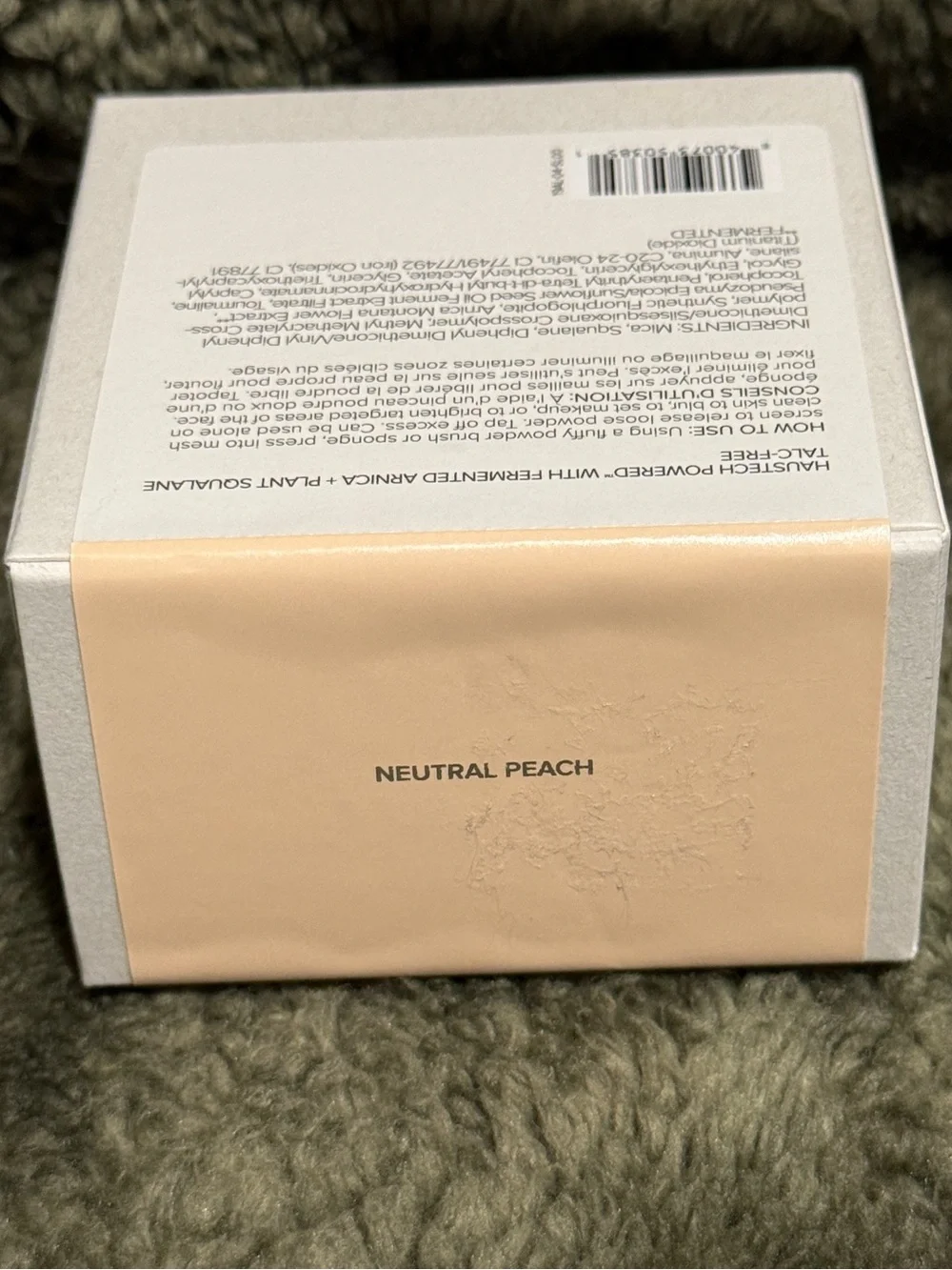 Haus Labs By Lady Gaga Loose Setting Powder - shade Neutral Peach.